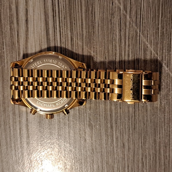 Watch - Picture 5 of 5